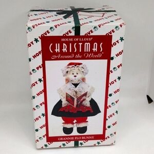 Vintage House of Lloyd Christmas Around the World Grannie Flo Bunny Shelf Sitter